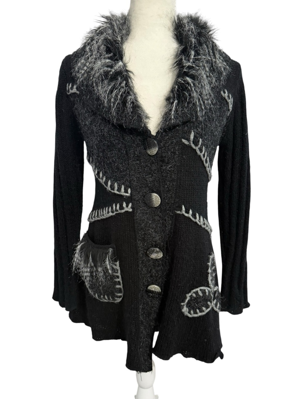 VINTAGE FEELINGS Y2K Cardigan with Faux Fur Collar